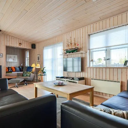 3 Bedroom Stunning In * Эбельтофт